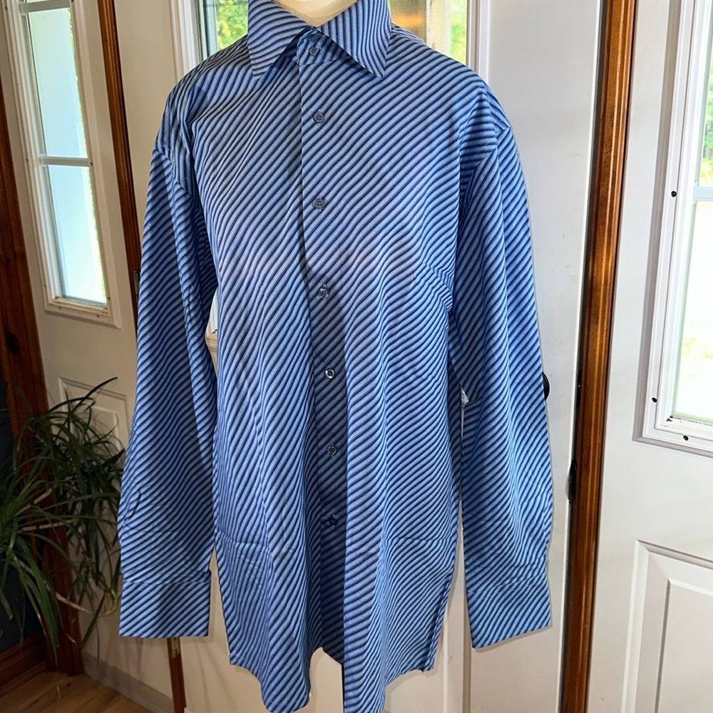 NWOT Uomo Striped Dress Shirt